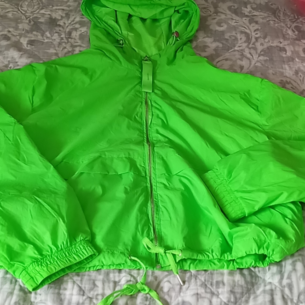 Ashley bright green rain jacket 💚